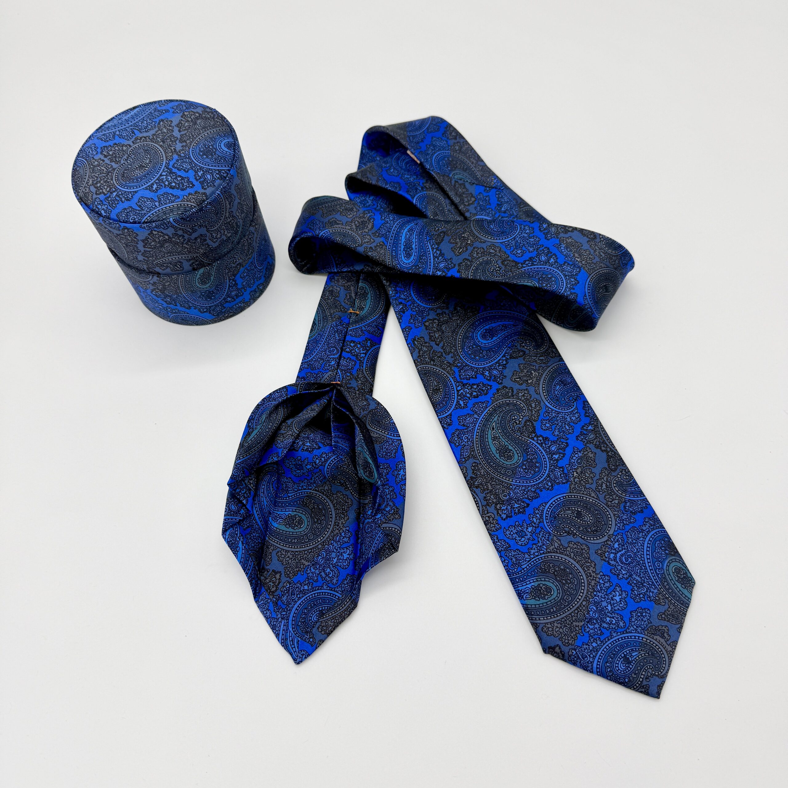 100% Silk Tie Ready To Wear - Print satin - Blue - Paisley Pattern - Hand Made In Italy