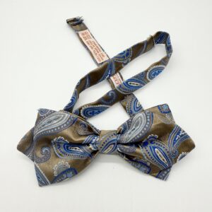 100% Silk Pretied Bow Tie - Ready To Wear - Silver - Paisley - Hand Made In Italy